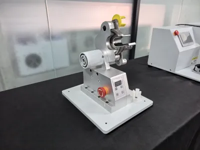 Vertikální navíječka tkanin JW-25W Thumb