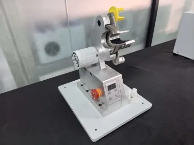 Vertikální navíječka tkanin JW-25W