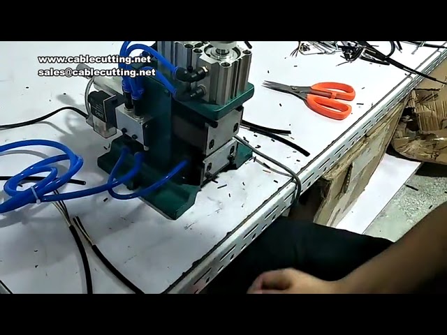 330 Peeling Machine, 30mm Stripping Diameter, 300mm Stripping Length for AC/DC Power Cable