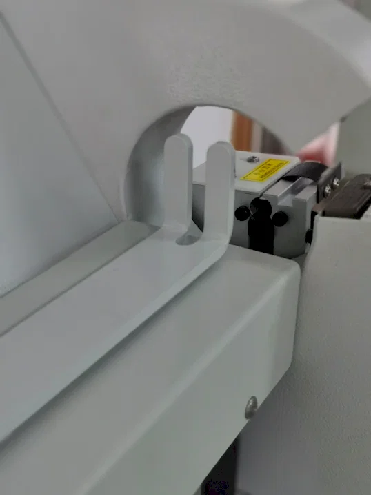 Stroj na ovíjení páskou s tažným drátem WPM-303K Thumb